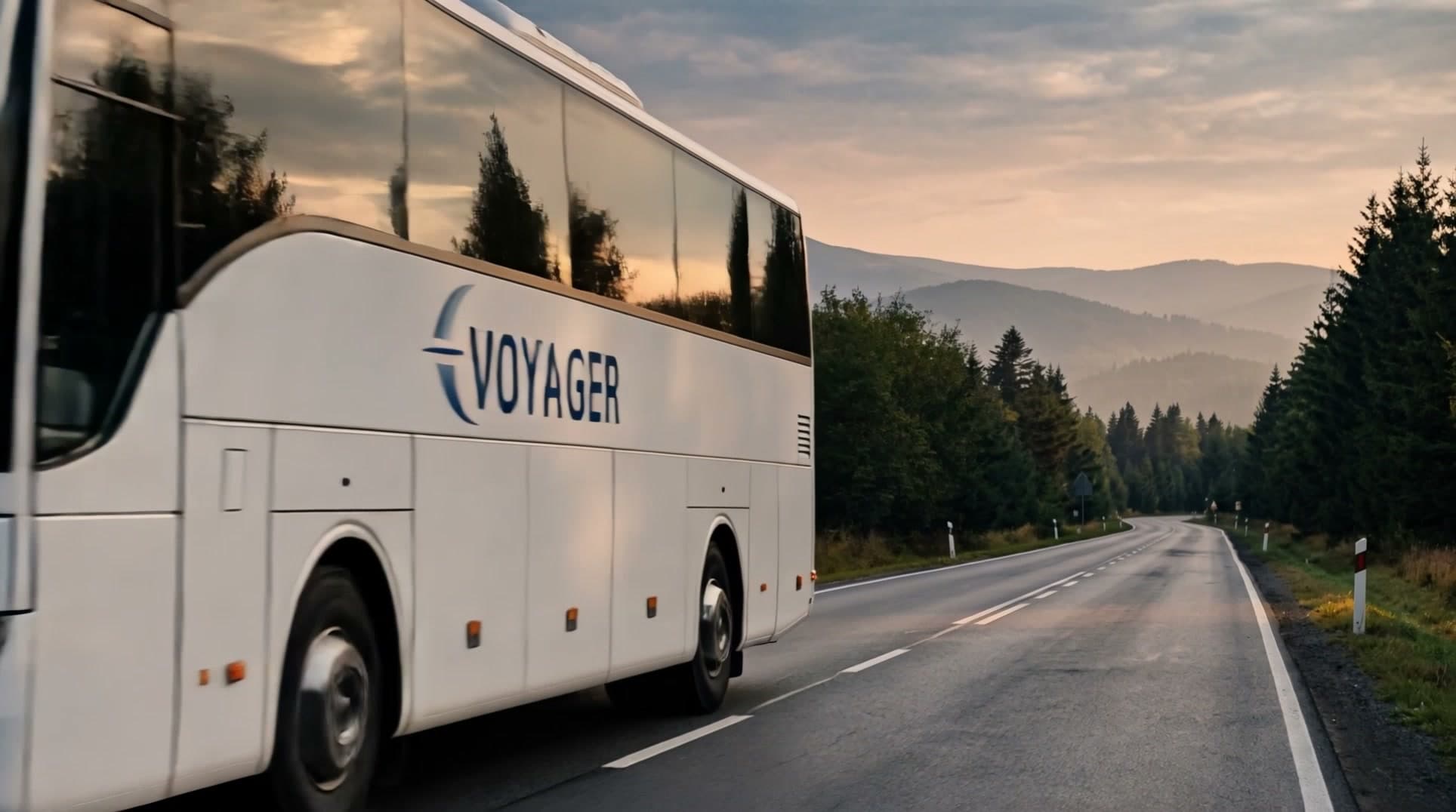 Burta Mercedesa-Benz Tourismo Voyagera na drodze przez Beskid